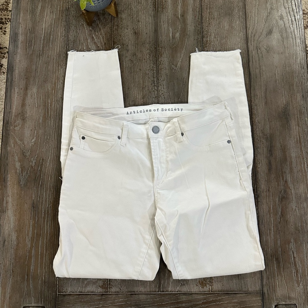 Articles Of Society Women's Crisp White Ankle Jeans - Picture 2 of 11